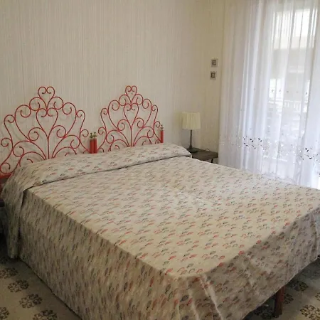 Breathtaking Seaview In Grado-beahost Appartement