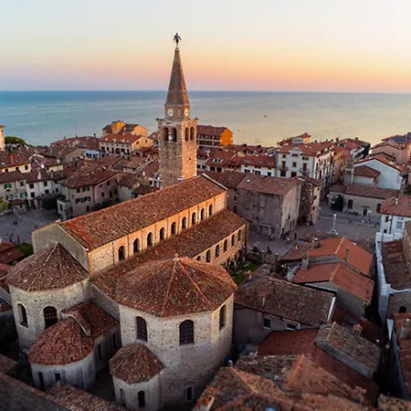 Apartment Breathtaking Seaview In Grado-beahost *