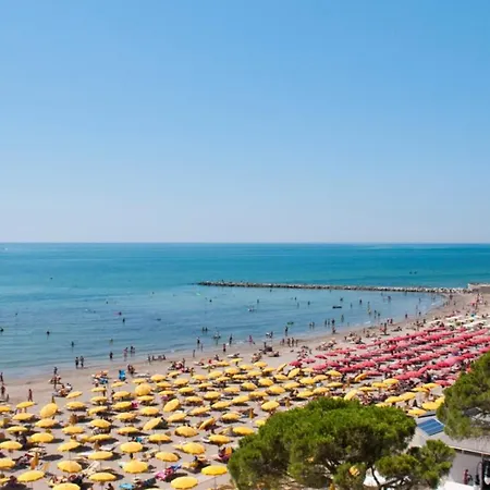 Breathtaking Seaview In Grado-beahost *